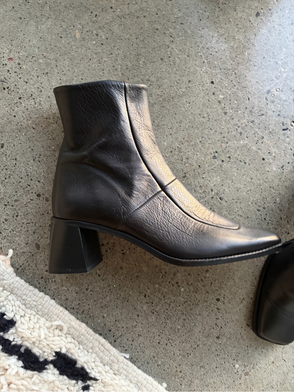 NWT | LINTERVALLE | Women's Black Leather Mid-Heel Ankle Boot | Size 8